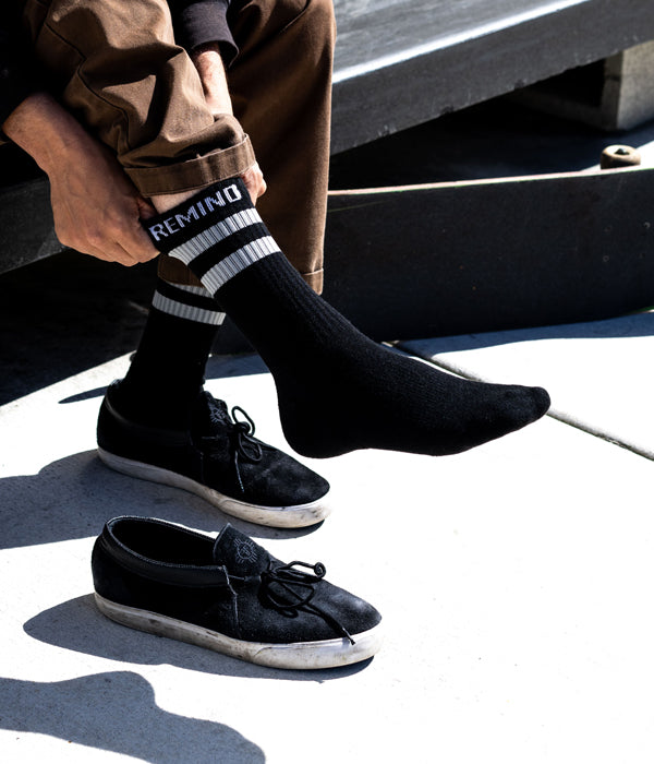 Treat your feet! Get a complimentary pair of Premium Socks with orders over $100."